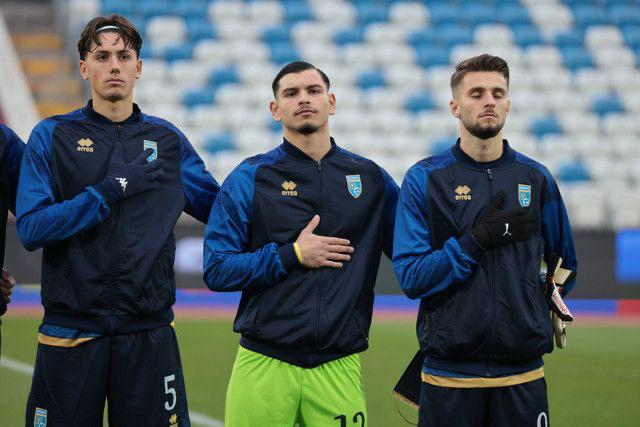 Miran Qela · Gallery 4