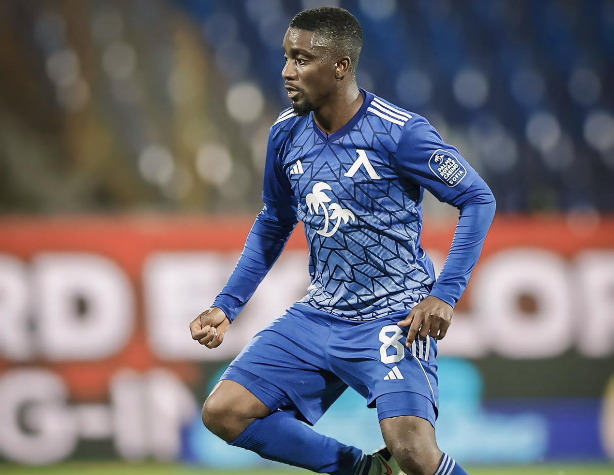 Carlos Ohene controlling midfield space